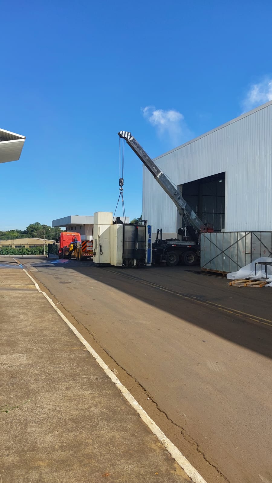 Imagem ilustrativa de Transporte de torno cnc em São Bernado do Campo